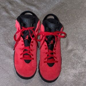 Jordan 6 Retro Toro Bravo size 6Y